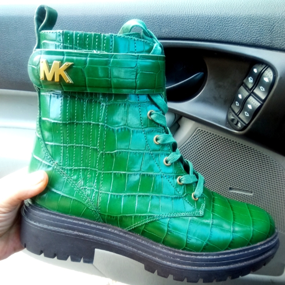 Mk croc embossed leather size9